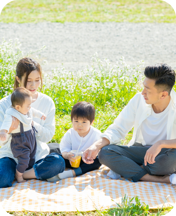 お客様一人ひとりのニーズに合わせた最適な保険商品を提案いたします。